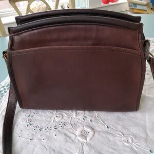 Vintage Coach Carlyle Shoulder Bag 9854 in Mahogony